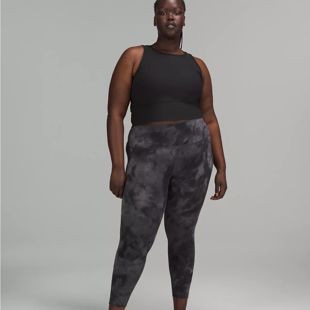 Power pivot Tank. Lululemon. Size 8. Black